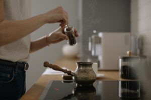 Какво е индукционна печка: всичко, което трябва да знаете за това как работи оборудването