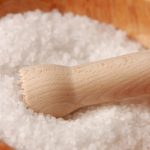 Как да премахнете мазнини и стари петна от кухненски кърпи