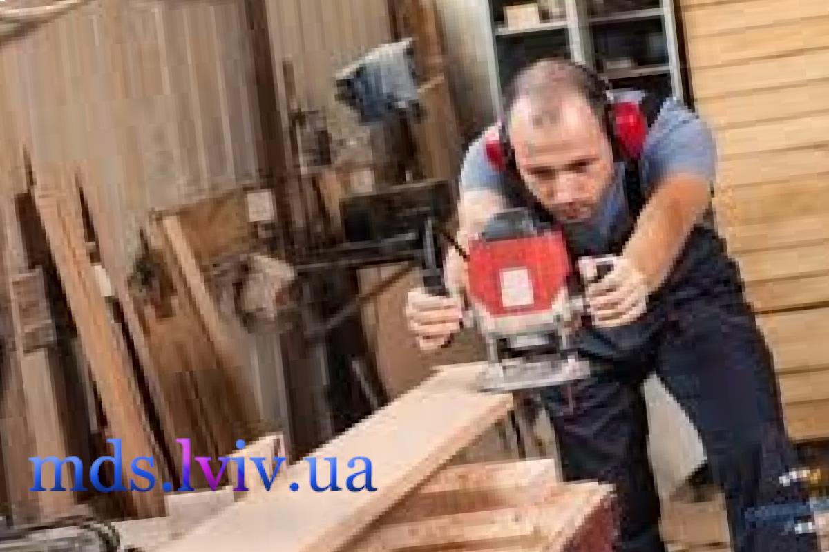 Дърводелец Бургас